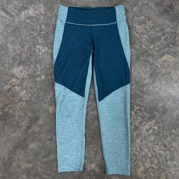 Outdoor Voices two tone leggings - Picture 4 of 7